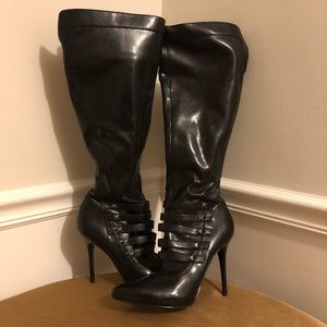 NWOT GUESS FAUX LEATHER TALL BOOTS SIZE 7 1/2